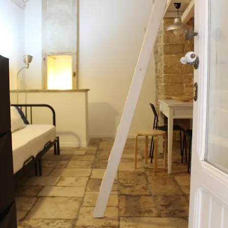 Casa Arco Bianco Il Nido جيوفيناتسو